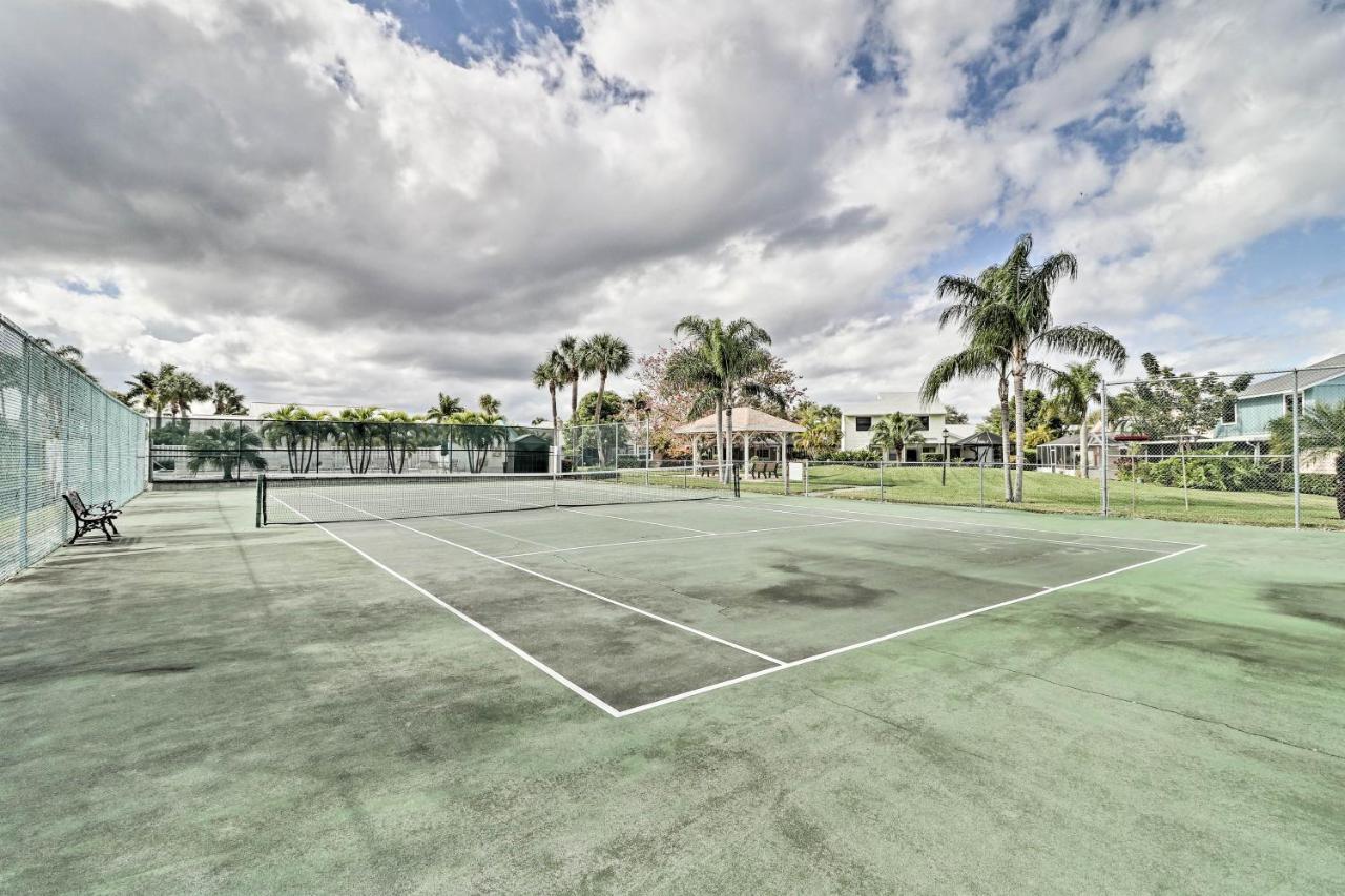Jensen Beach Home With Pool Access Less Than 1 Mi To Beach! エクステリア 写真